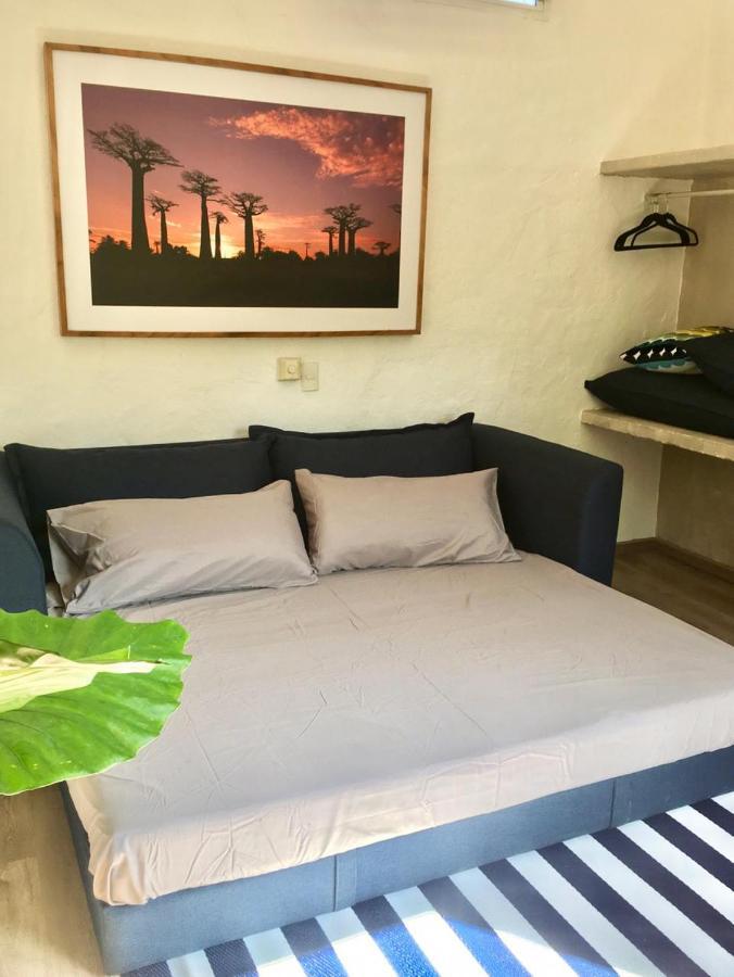 King Studio with Sofa Bed